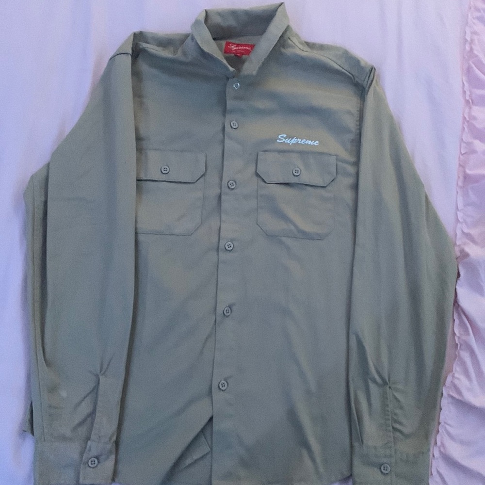 It’s very nice jacket to wear for a festival the quality and texture is amazing